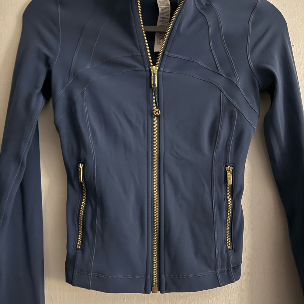 lululemon athletica Navy Blue Zip-Up Jacket with Gold Zipper - Picture 4 of 4